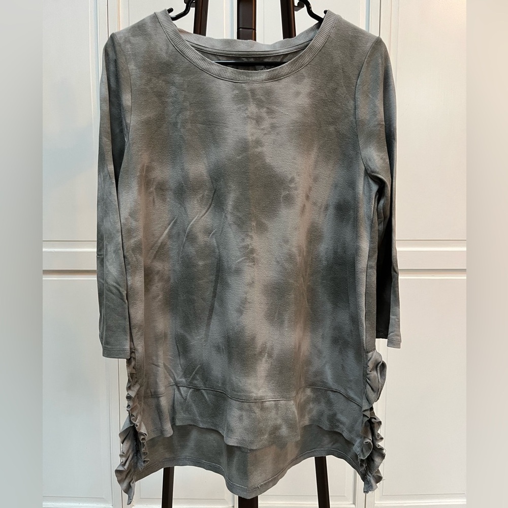 Green Tie-Dye Sweater Top